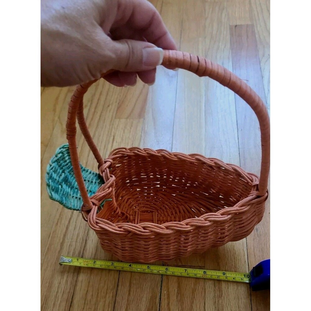 Wicker Carrot BASKET* Carrot Shape ORANGE GREEN *Vtg* MCM* Rare* Cute! - Picture 6 of 14